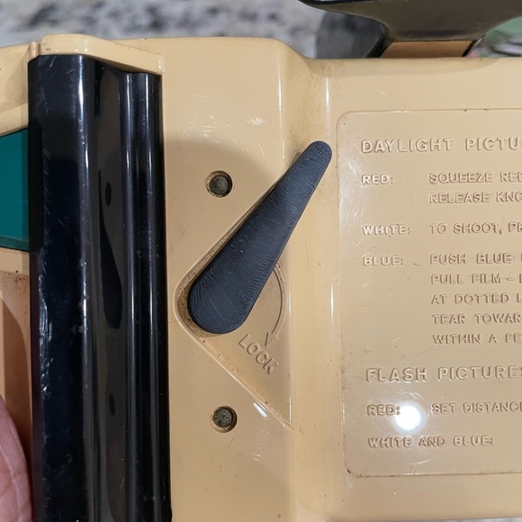 THE ORIGINAL POLAROID SWINGER Camera Vintage 70’s The Collector’s dream w Strap - Picture 8 of 13